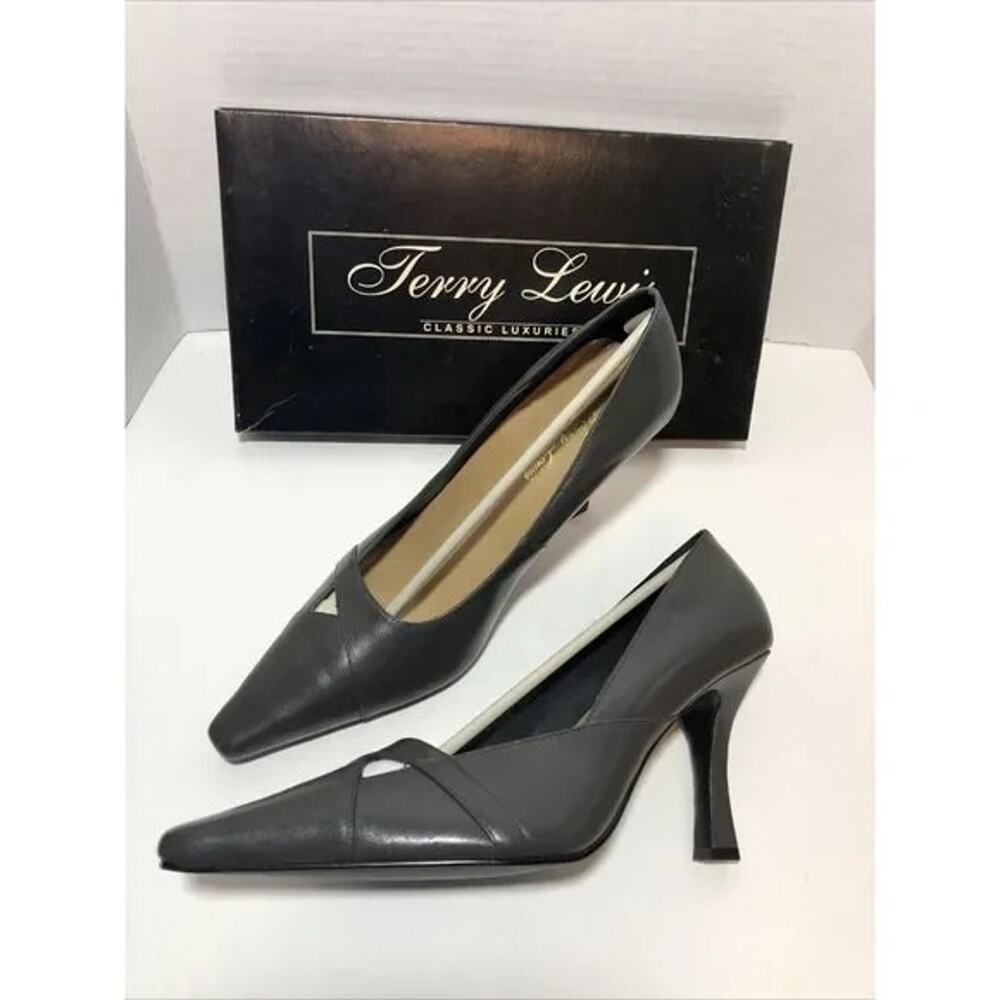 NIB Dark Gray Classic Pointy Toe Pumps Size 9 Genuine Leather 3" heel NEW